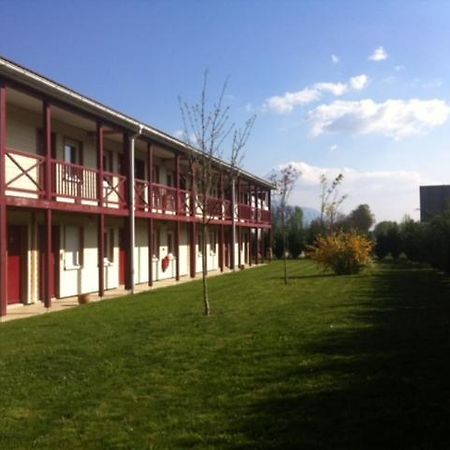Couett' Hotel Rumilly Румийи Экстерьер фото